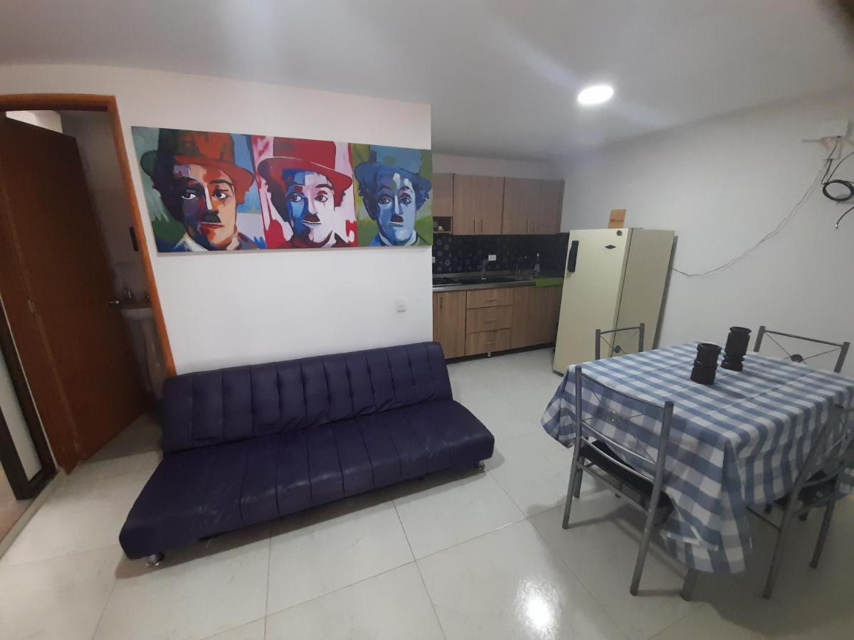 El Paraiso Paisa 5 Minutos Del Malecon Parqueadero Privado A Guatape Exterior photo